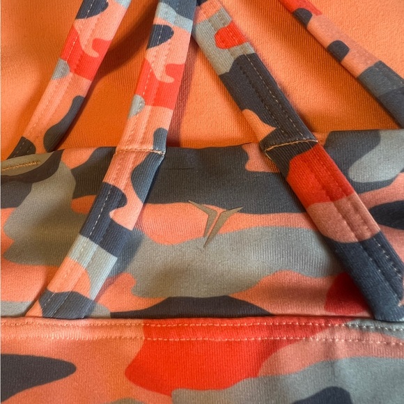 BNWT Old Navy Active Go-Dry Sports Bra - Picture 3 of 5